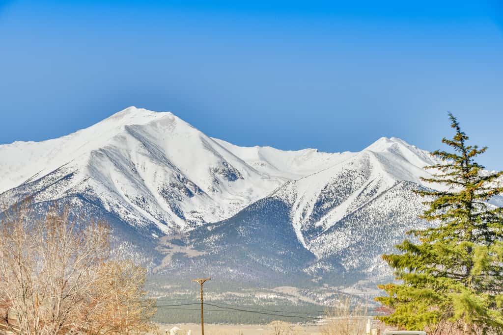 Pet-Friendly Buena Vista Home w/ Yard & Hot Tub!