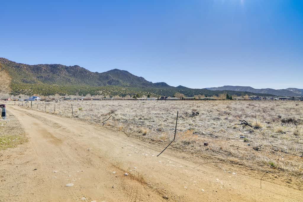 Pet-Friendly Buena Vista Home w/ Yard & Hot Tub!