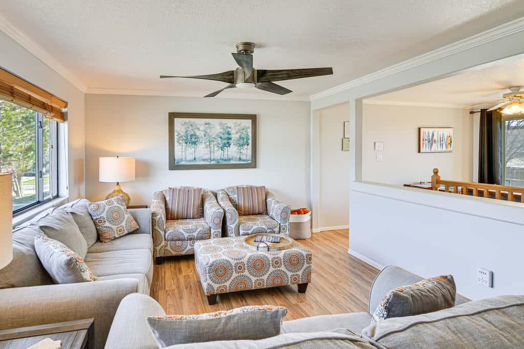 Pet-Friendly Buena Vista Home w/ Yard & Hot Tub!