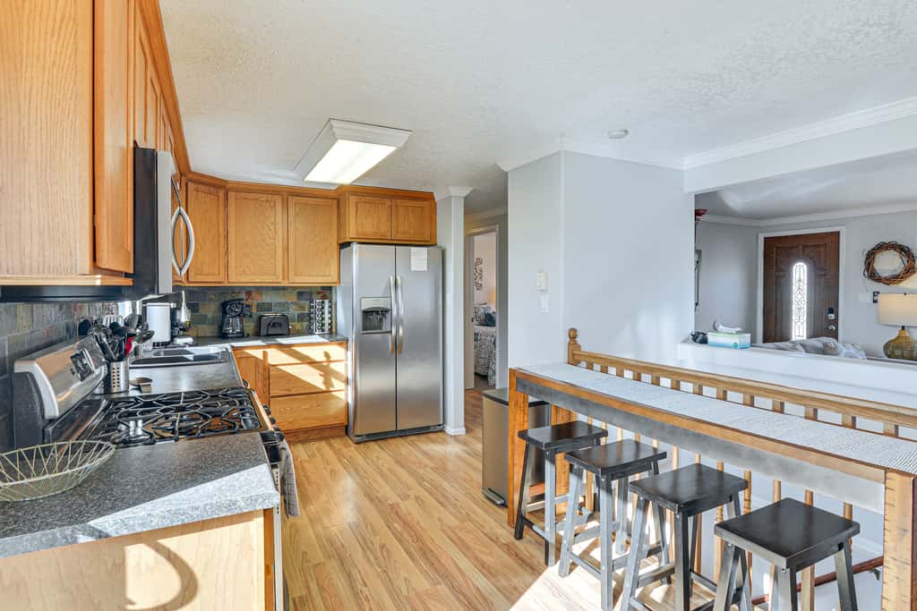 Pet-Friendly Buena Vista Home w/ Yard & Hot Tub!