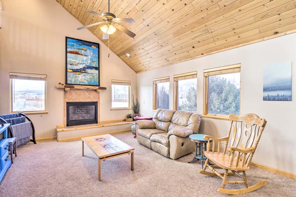 Charming, Spacious & Pet-Friendly Buena Vista Home