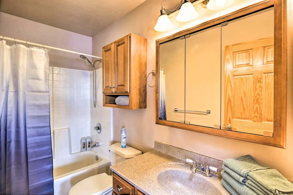 Charming, Spacious & Pet-Friendly Buena Vista Home
