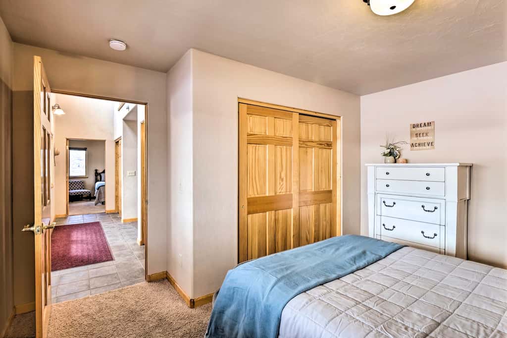 Charming, Spacious & Pet-Friendly Buena Vista Home