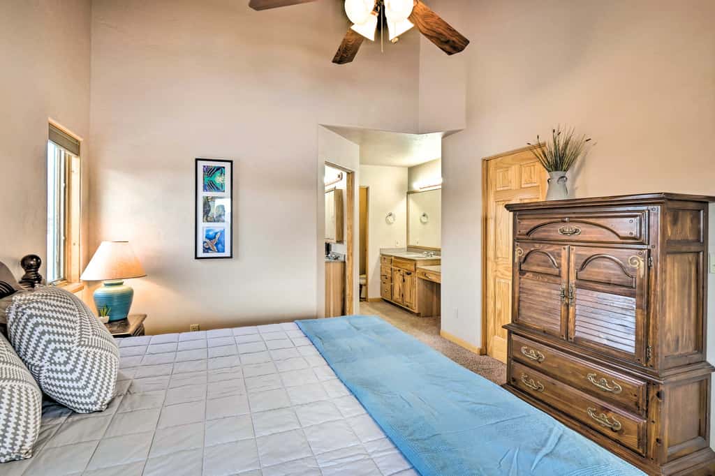 Charming, Spacious & Pet-Friendly Buena Vista Home