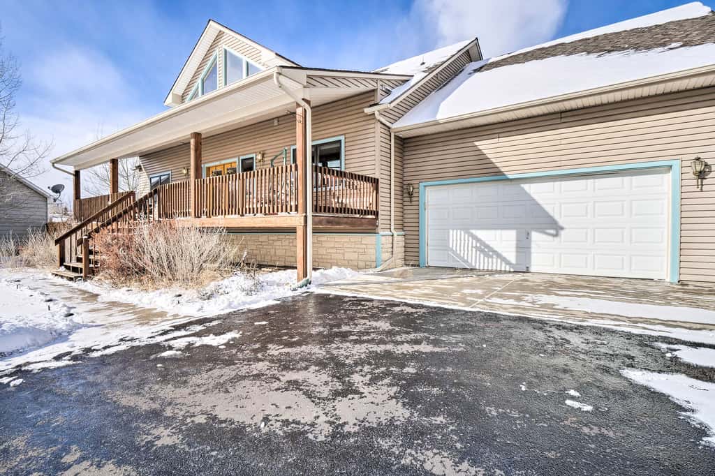 Charming, Spacious & Pet-Friendly Buena Vista Home