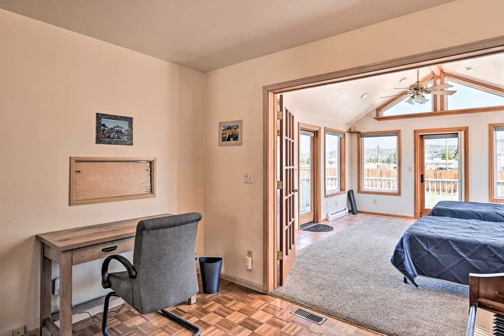 Charming Buena Vista Home w/ Hot Tub + Deck!