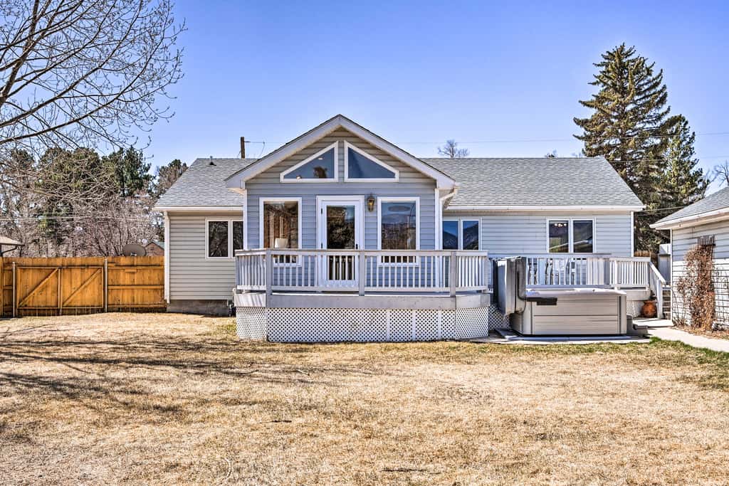 Charming Buena Vista Home w/ Hot Tub + Deck!