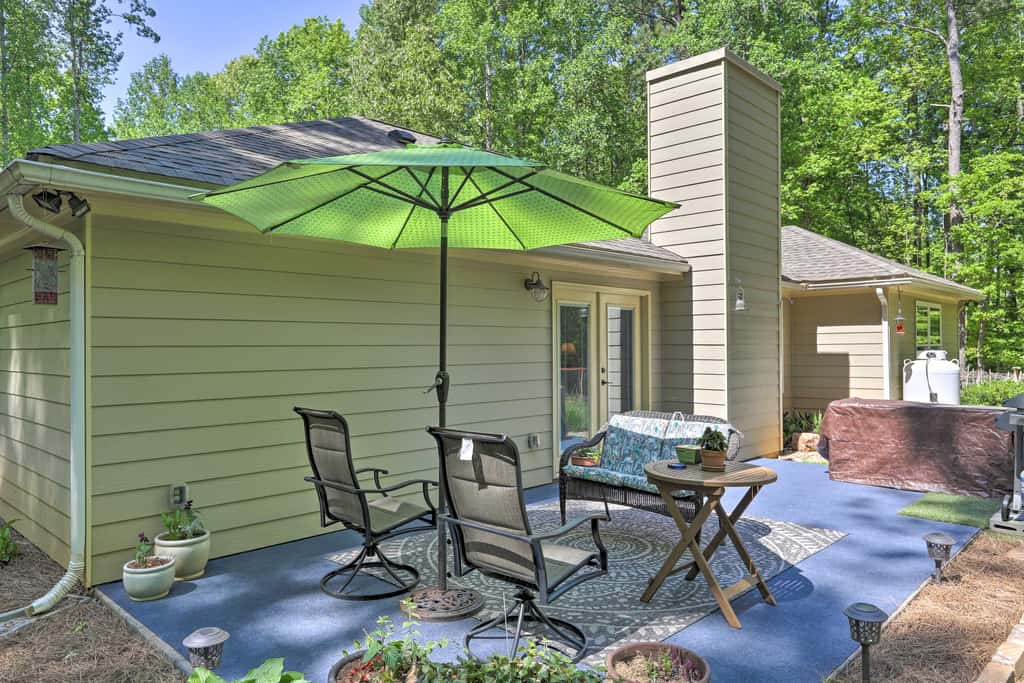 Family-Friendly Home w/ Lake Oconee Access + Patio