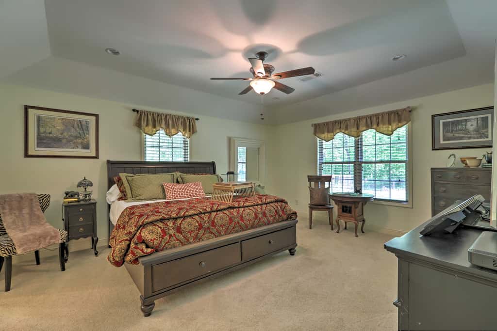 Family-Friendly Home w/ Lake Oconee Access + Patio