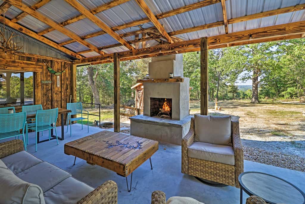 Cozy Cabin w/ Backyard Oasis: 11 Mi to Marina