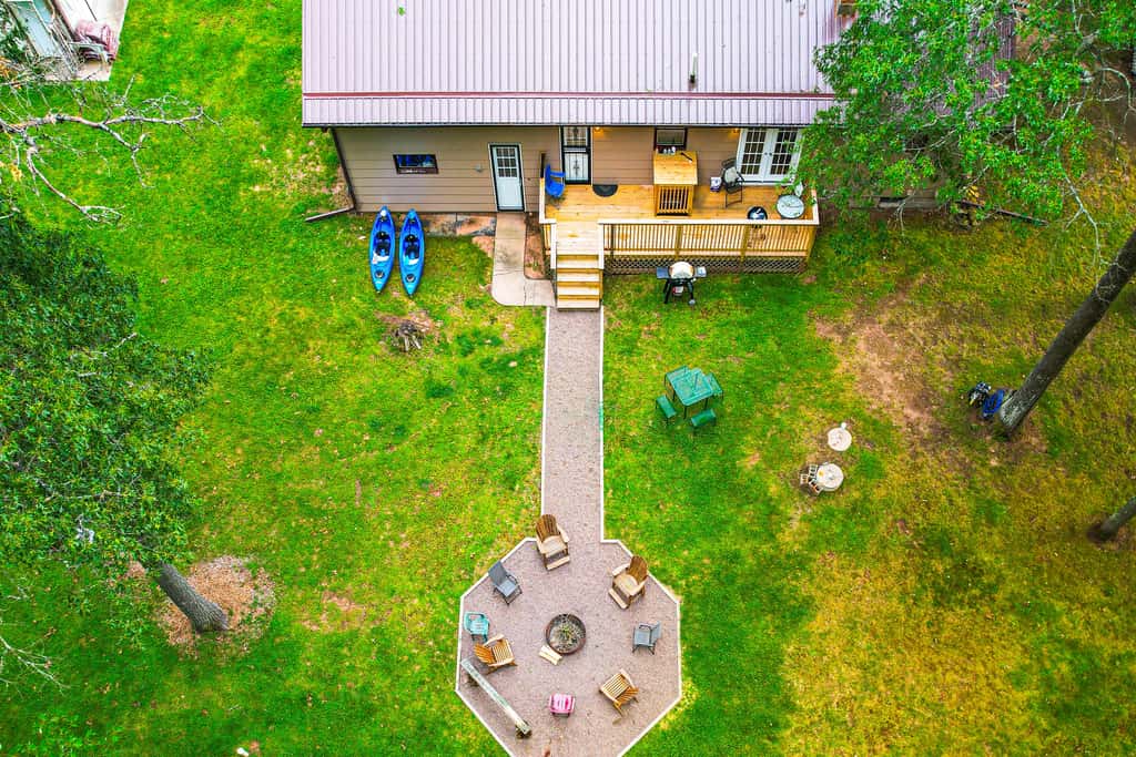 Hayward Home w/ Private Deck, Fire Pit & Kayak!