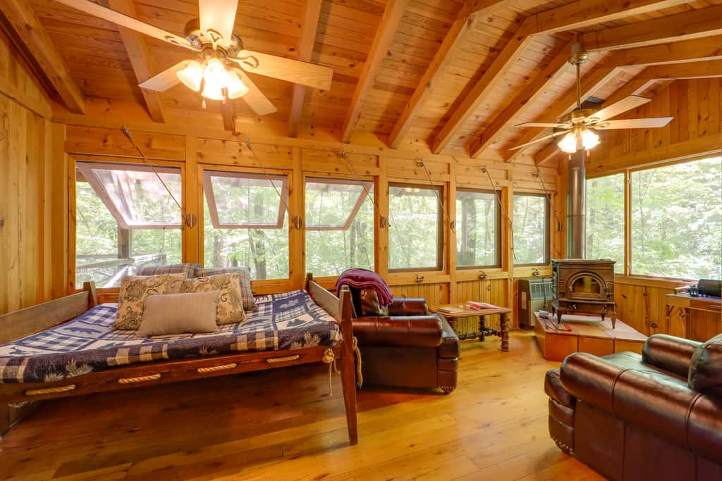 All-Season Sunroom + Hot Tub: Marion Cabin Retreat