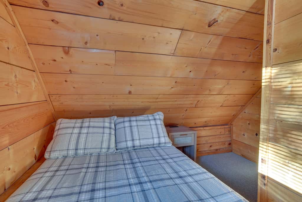 Access to Community Marina! Lake-View Murray Cabin