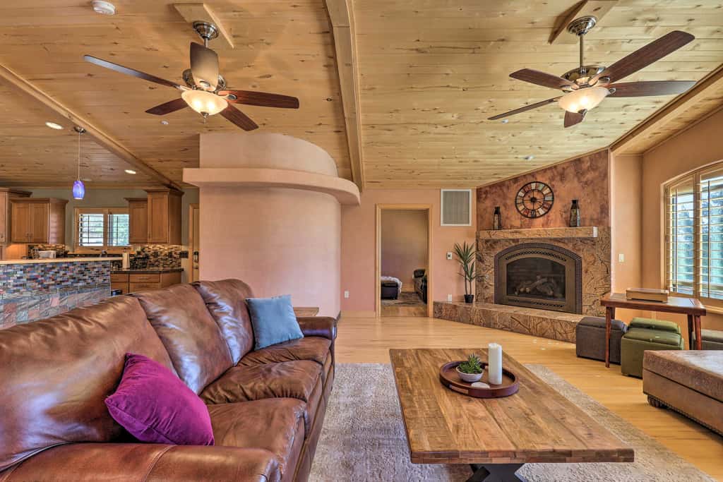 5 Mi to Butte Creek Trail: Prescott Home w/ Deck!