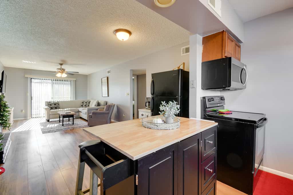 1 Mi to Museum: Pet-Friendly Prescott Condo
