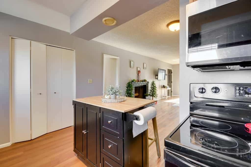 1 Mi to Museum: Pet-Friendly Prescott Condo