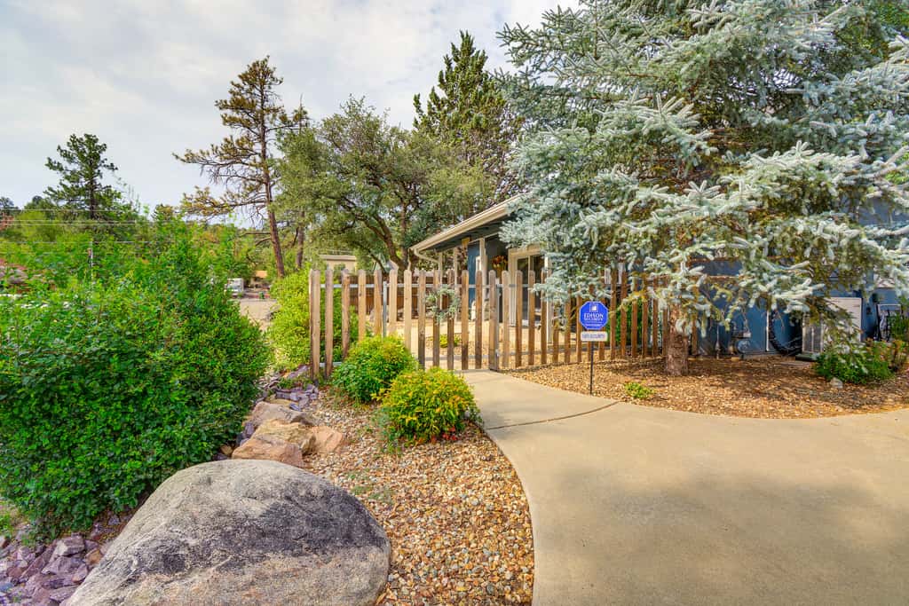 Half-Mi to Dtwn: Updated Home in Prescott!