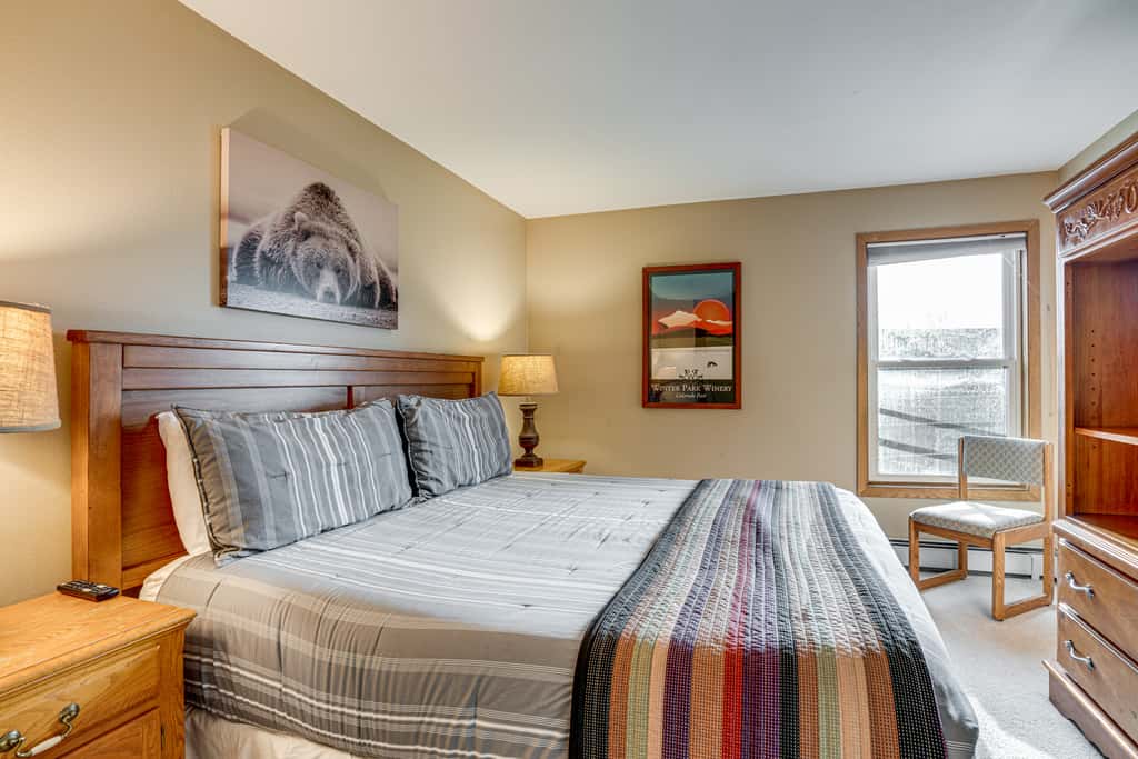 Silverthorne Condo: New Pool & Hot Tub + Fireplace