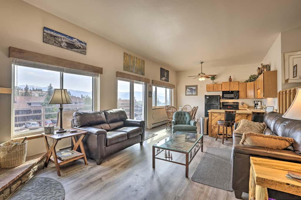Silverthorne Condo w/ Views ~ 11 Mi to Ski Slopes