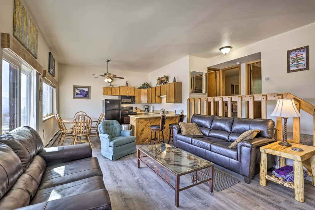 Silverthorne Condo w/ Views ~ 11 Mi to Ski Slopes