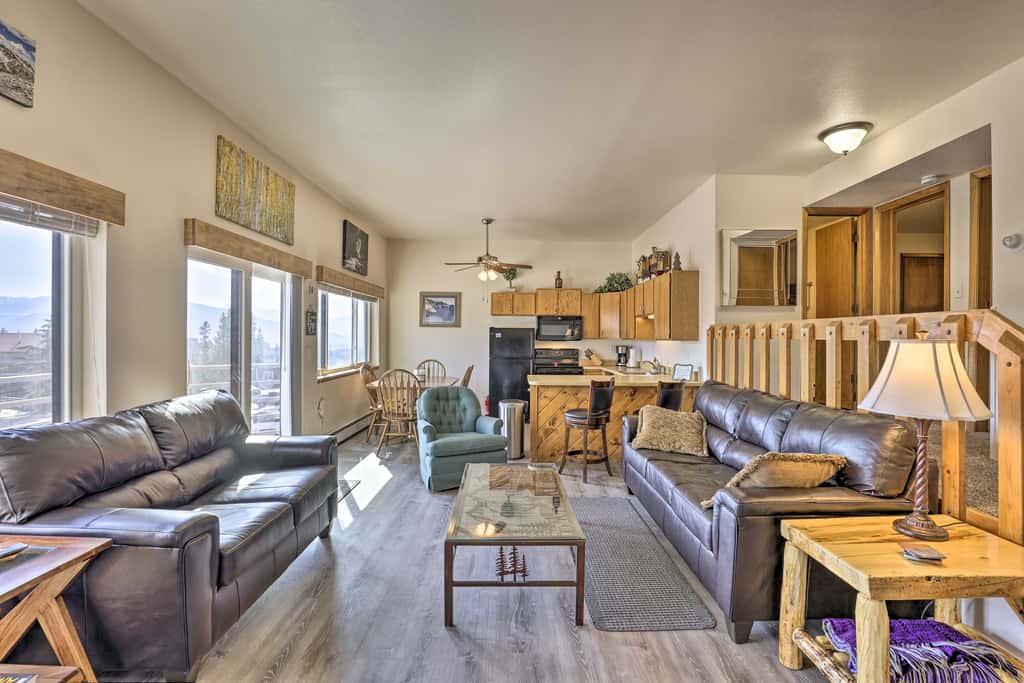 Silverthorne Condo w/ Views ~ 11 Mi to Ski Slopes