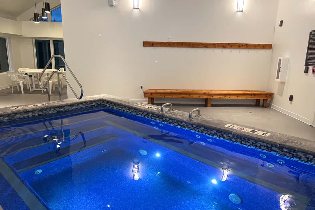 Silverthorne Condo w/ Views ~ 11 Mi to Ski Slopes