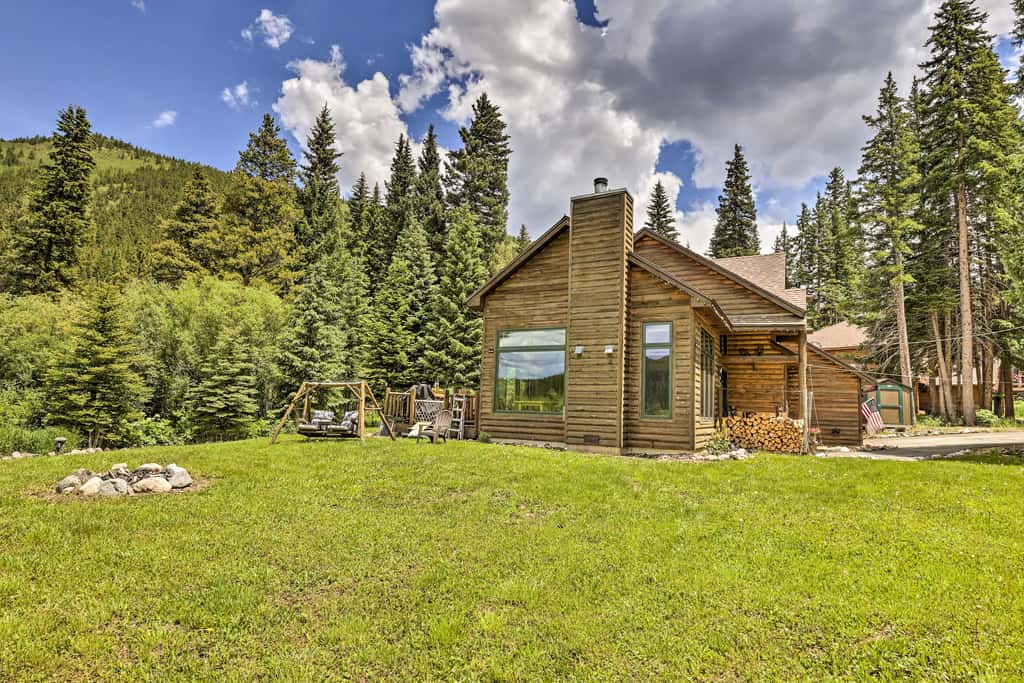 Alpine Escape w/ Mtn Views in Blue River!