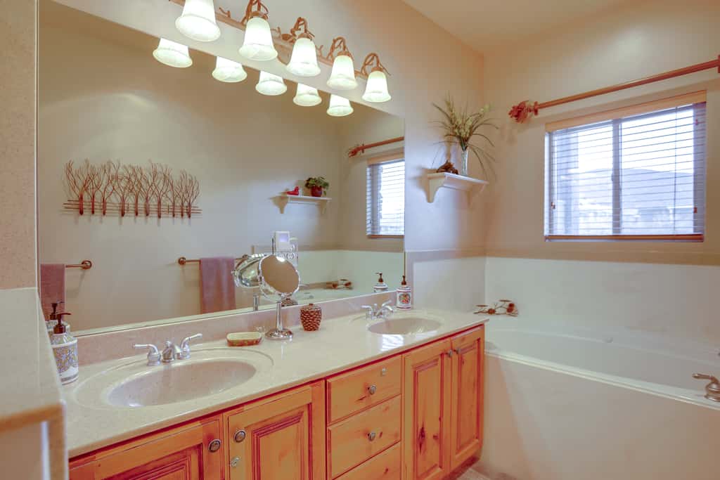 High-End Huntsville Condo w/ Private Hot Tub!