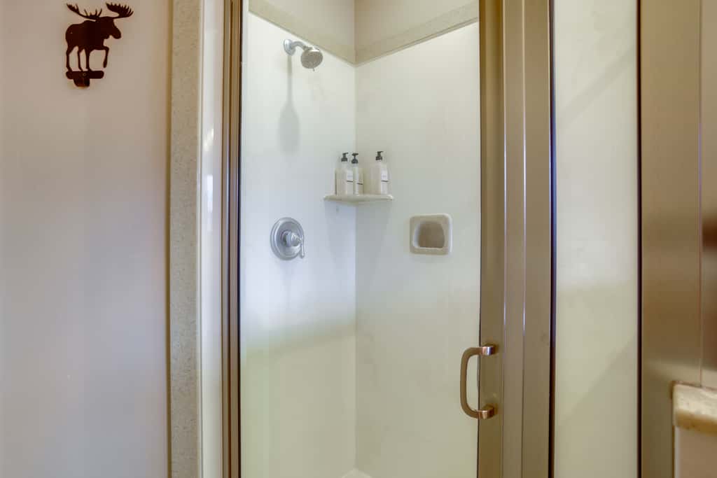 High-End Huntsville Condo w/ Private Hot Tub!