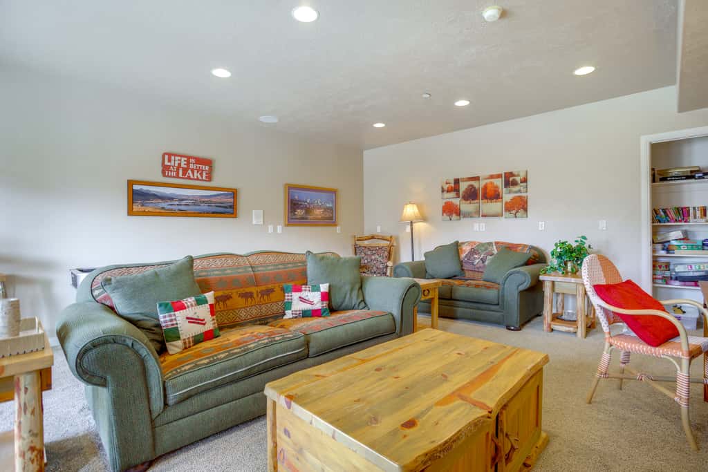 High-End Huntsville Condo w/ Private Hot Tub!