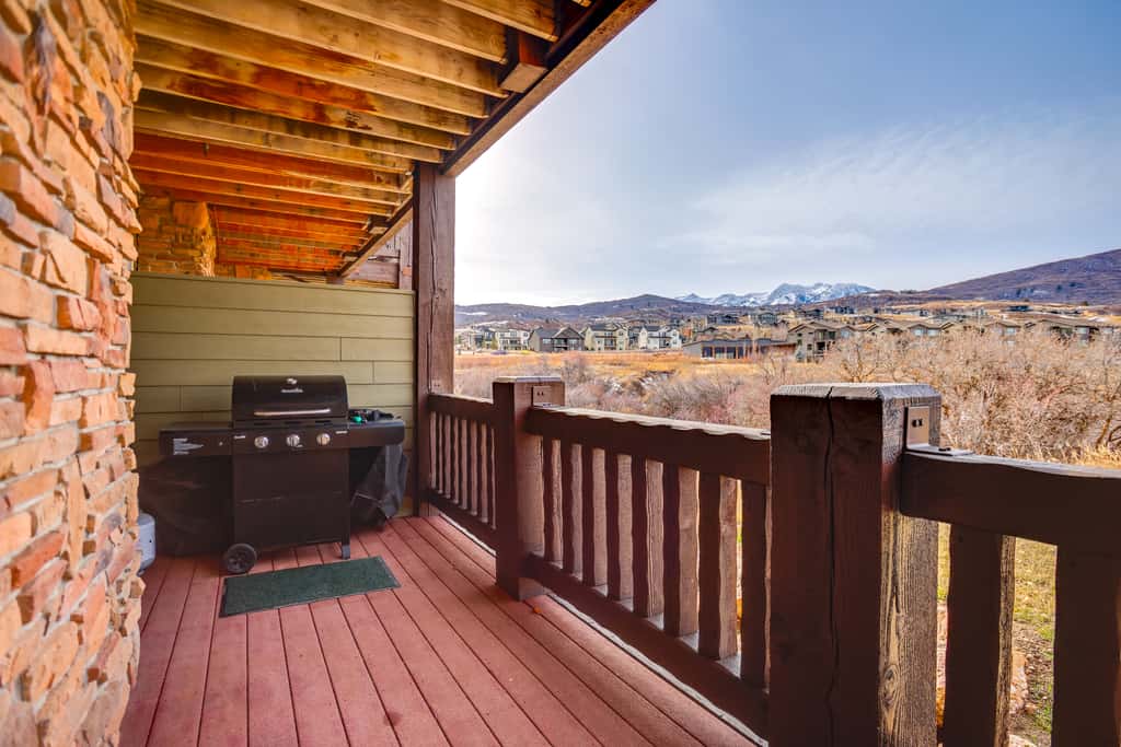 High-End Huntsville Condo w/ Private Hot Tub!
