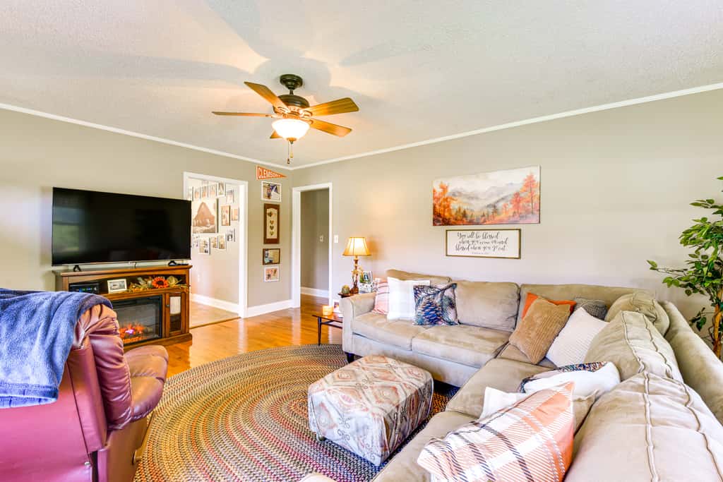 8 Mi to Clemson: Peaceful Family Home w/ Yard