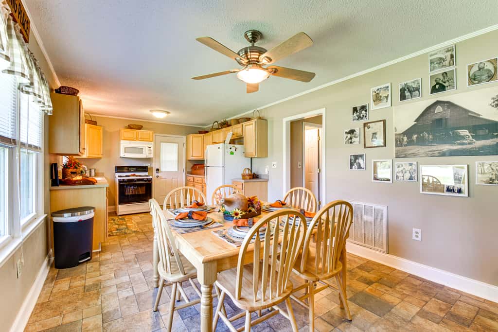 8 Mi to Clemson: Peaceful Family Home w/ Yard