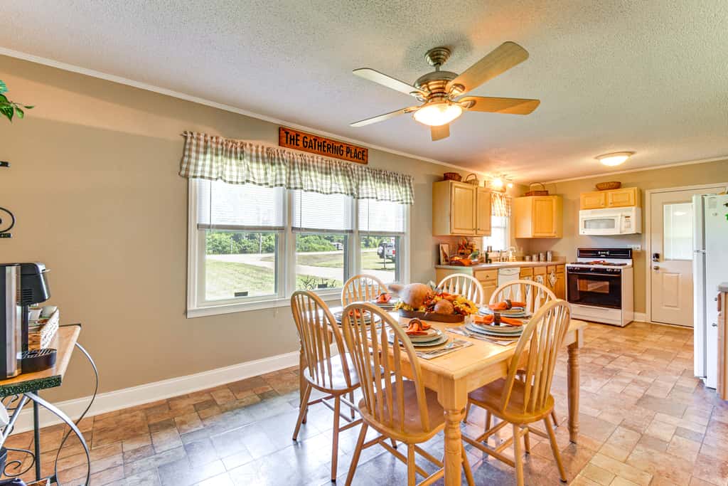 8 Mi to Clemson: Peaceful Family Home w/ Yard