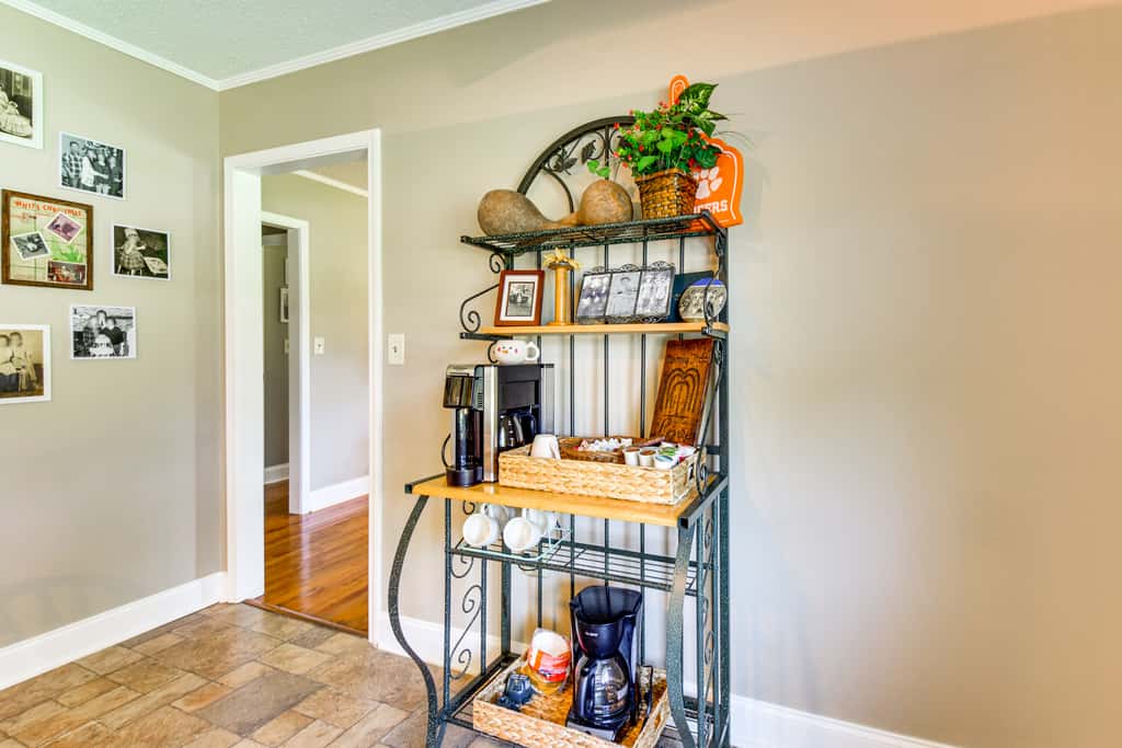 8 Mi to Clemson: Peaceful Family Home w/ Yard