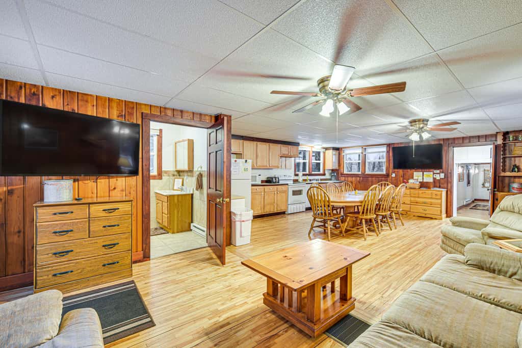 Hayward Retreat on the Chippewa Flowage w/ Dock!