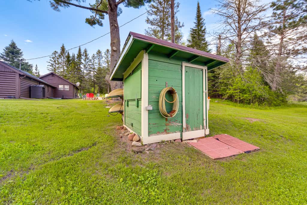 Hayward Retreat on the Chippewa Flowage w/ Dock!