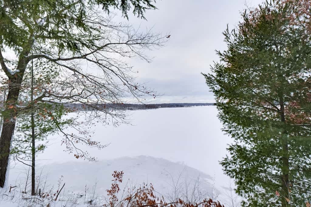 Lake Access w/ Dock! Hayward Cabin Hideaway