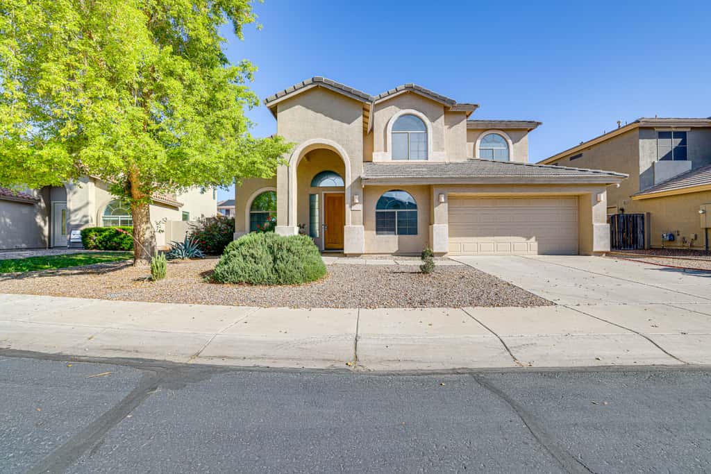Near Golf Courses & Casinos: Maricopa Home w/ Yard