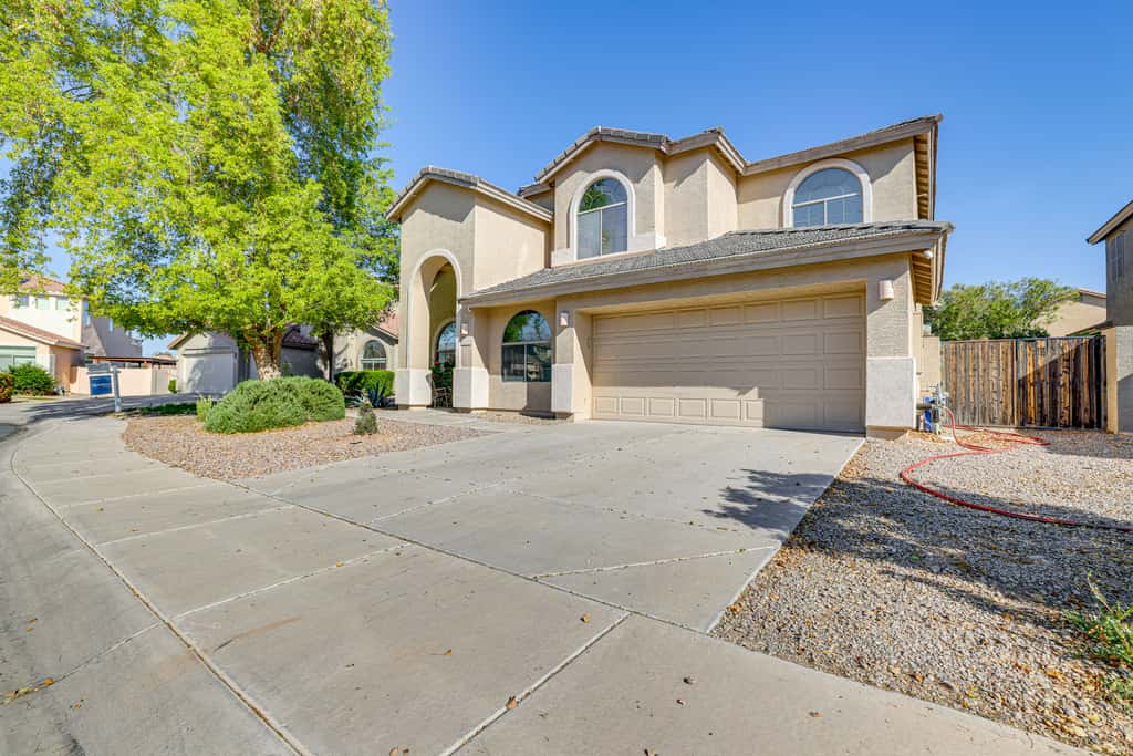 Near Golf Courses & Casinos: Maricopa Home w/ Yard