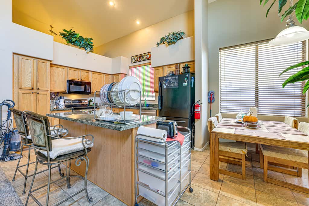 Near Golf Courses & Casinos: Maricopa Home w/ Yard