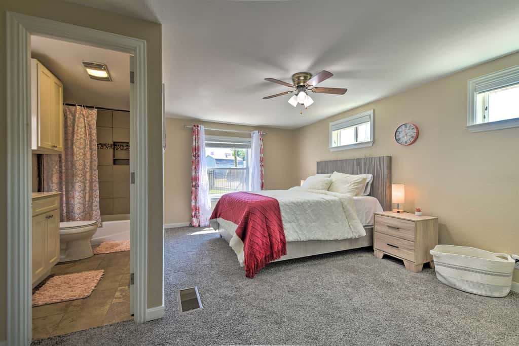 Spacious Granbury Home w/ Lakefront Outdoor Oasis!