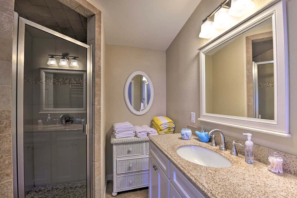 Spacious Granbury Home w/ Lakefront Outdoor Oasis!
