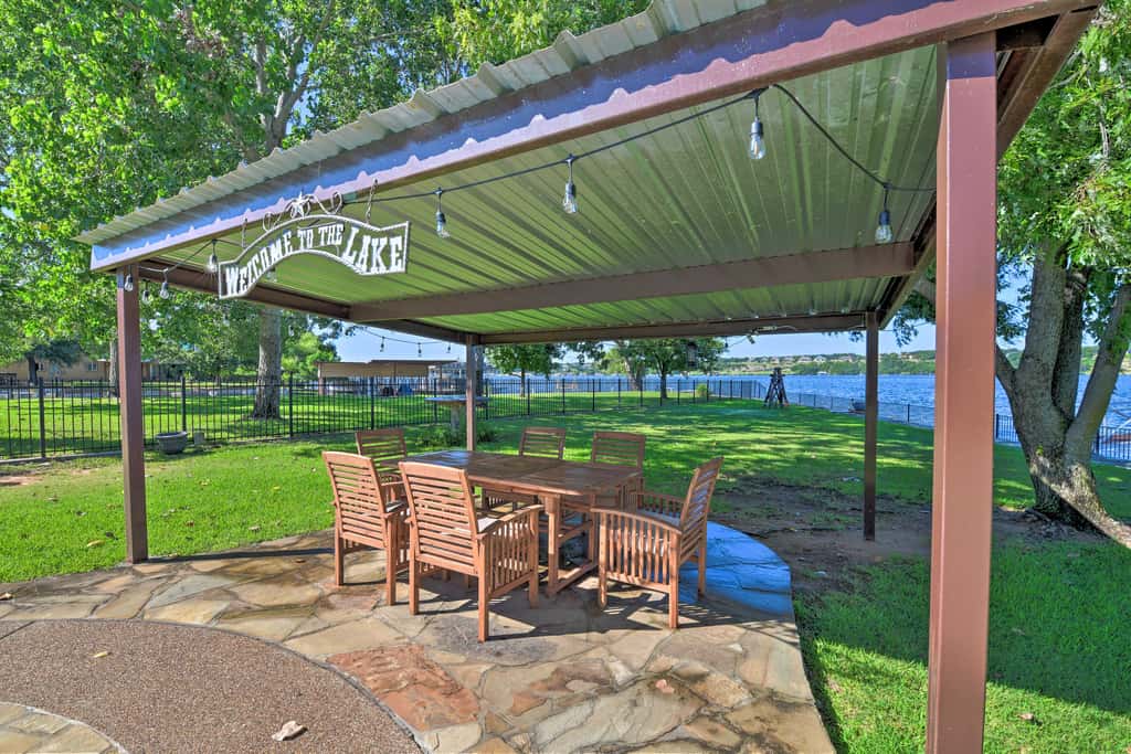 Spacious Granbury Home w/ Lakefront Outdoor Oasis!