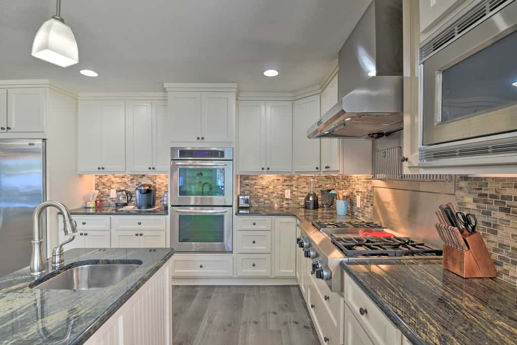 Spacious Granbury Home w/ Lakefront Outdoor Oasis!