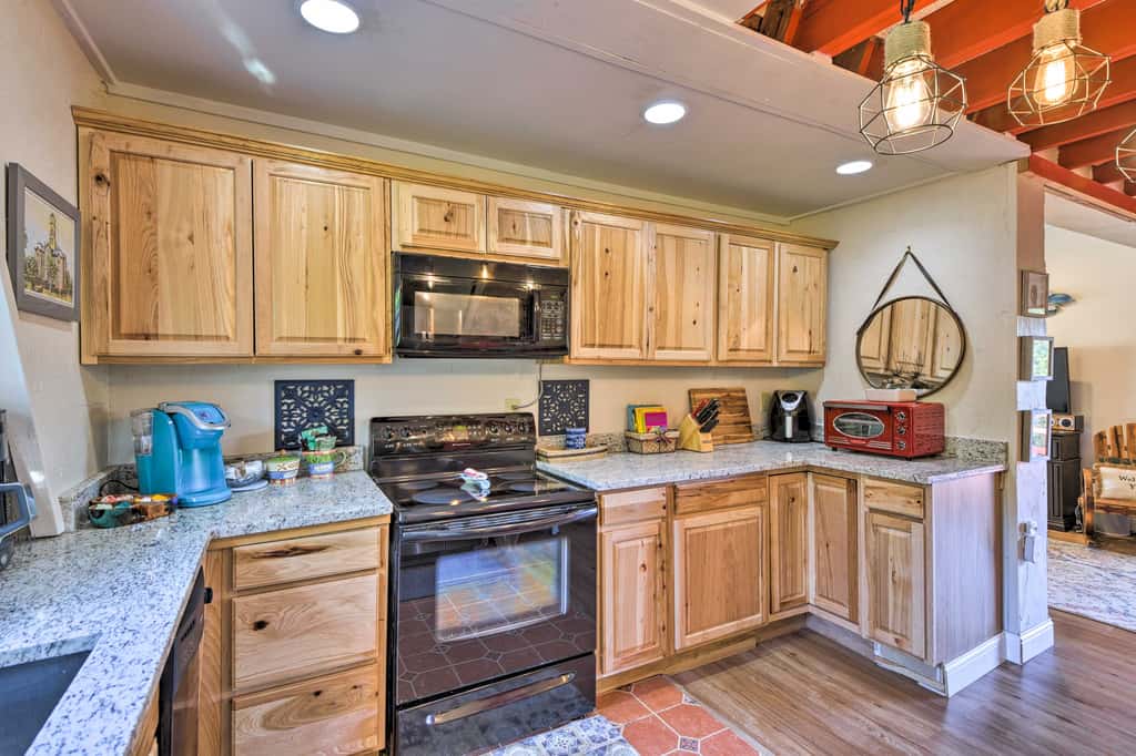 Steps to Lake! Charming Cabin: Pool Access & Decks