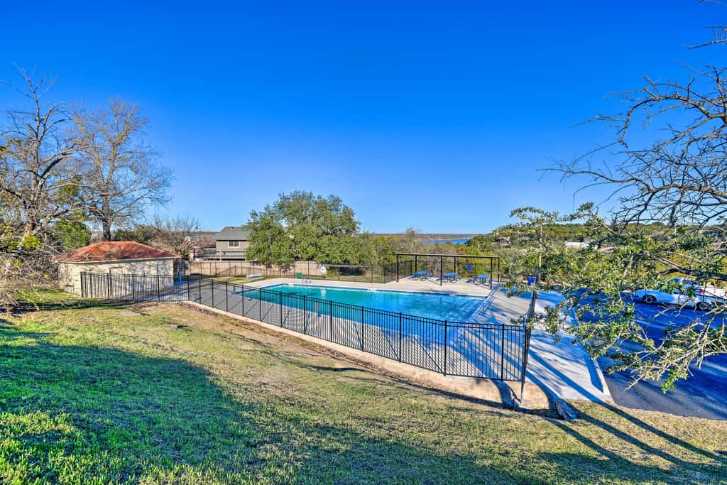Steps to Lake! Charming Cabin: Pool Access & Decks