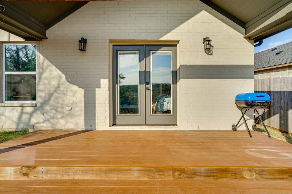 < 2 Mi to Lake Granbury! Family Home w/ Large Yard