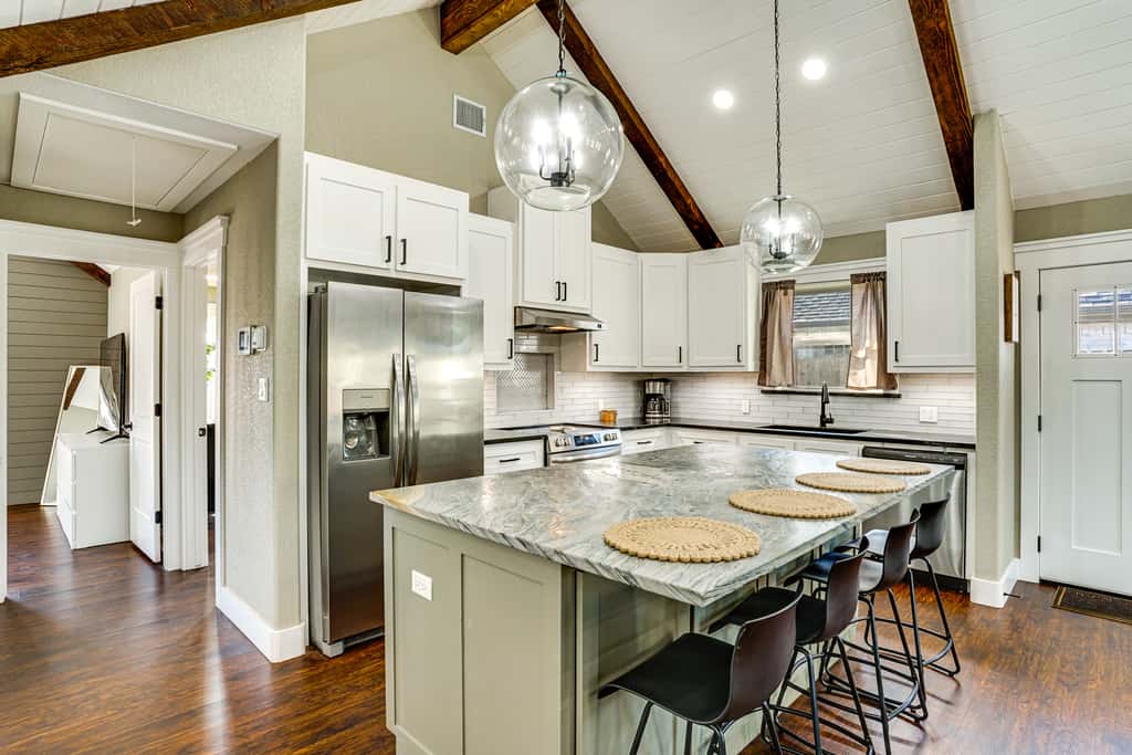 < 2 Mi to Lake Granbury! Family Home w/ Large Yard