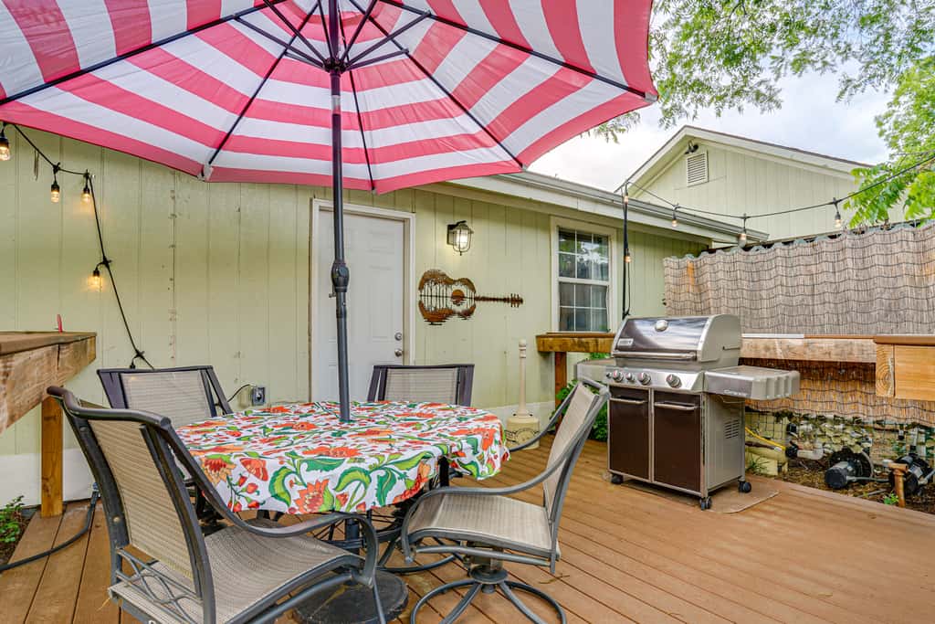 5 Mi to Will Rogers Center! Private Oasis w/ Grill
